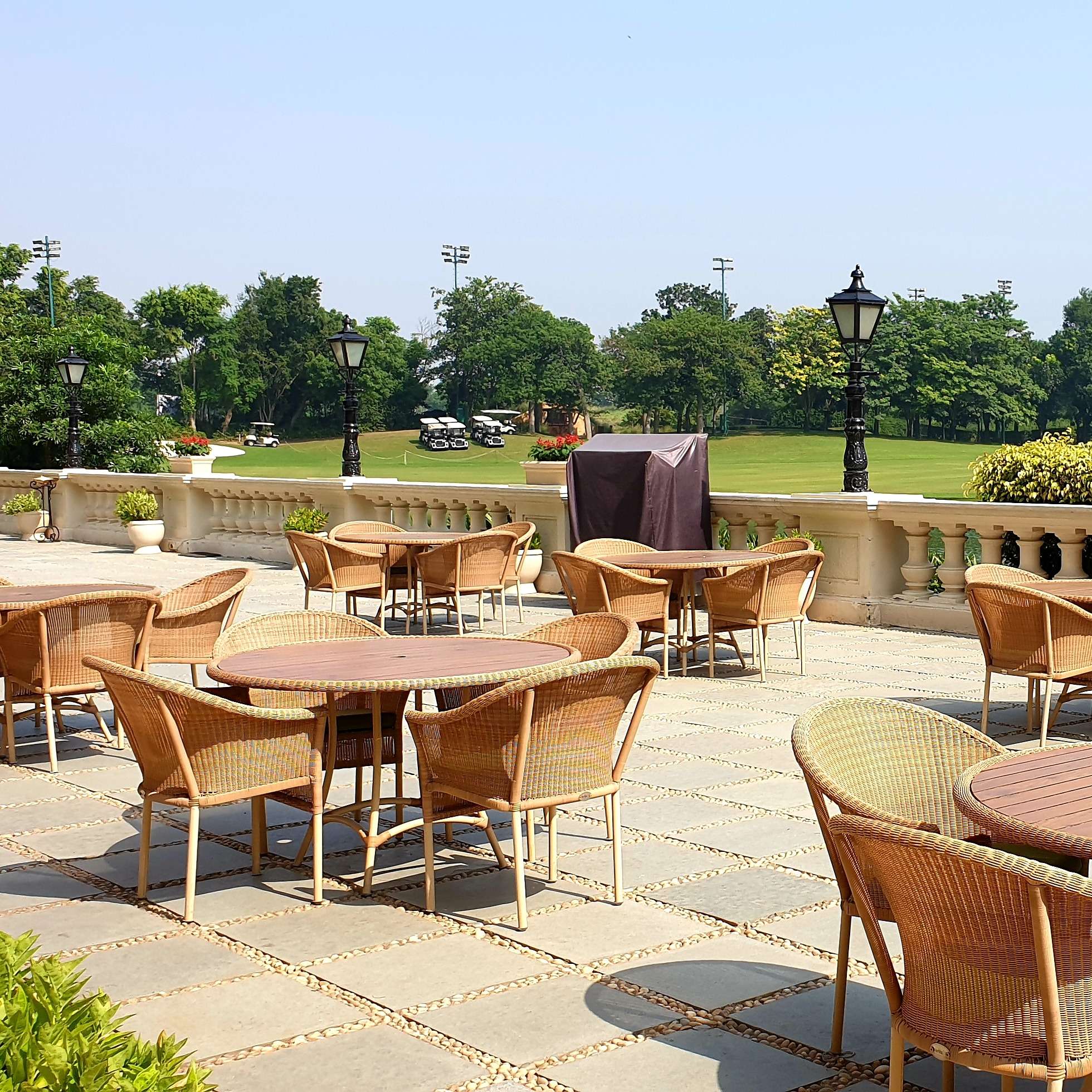 For those who prioritise wellness, this poolside venue is a serene retreat amidst nature’s embrace. Open all day, it serves everything from wholesome breakfasts to a thoughtfully curated multicuisine menu.