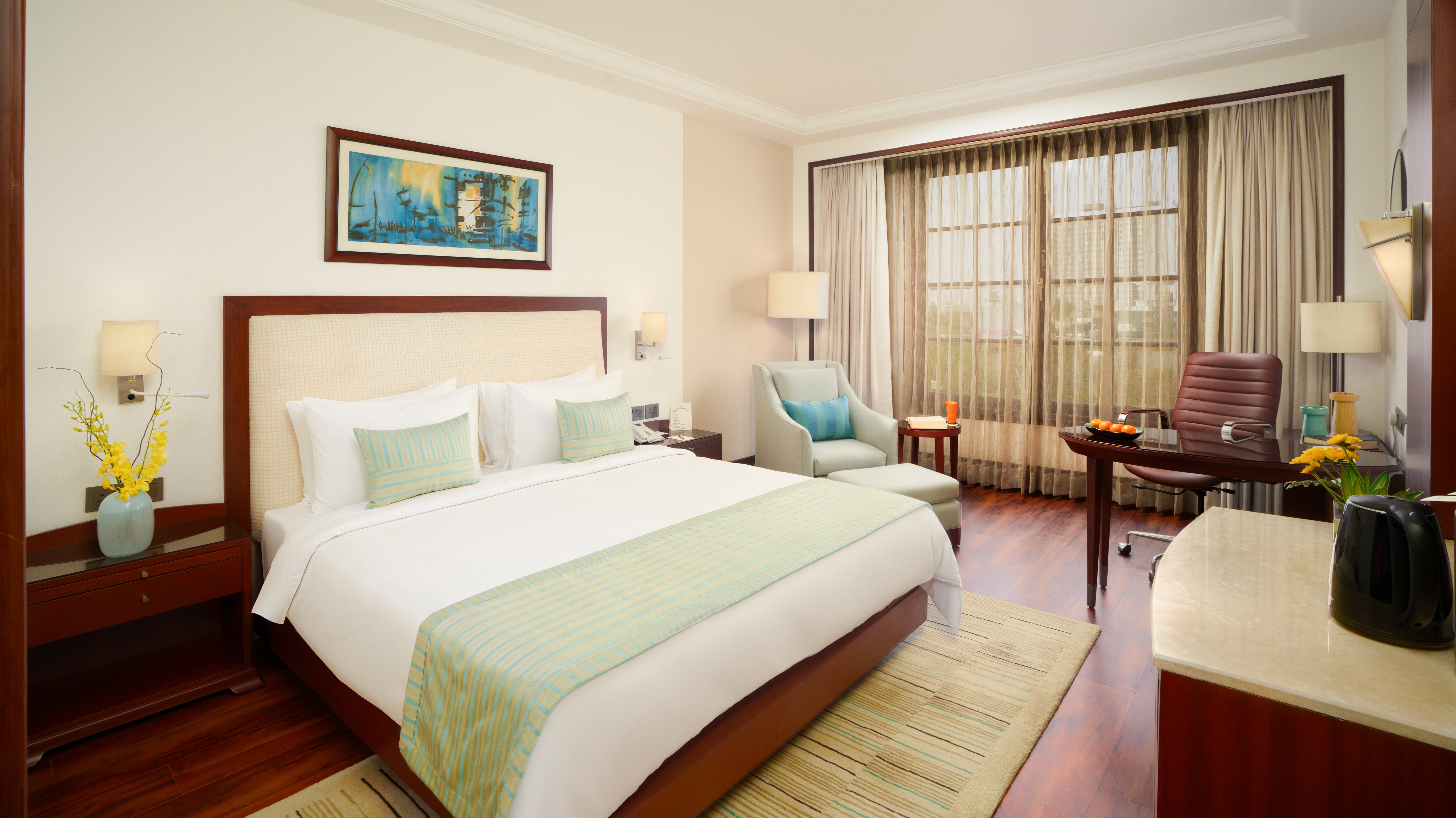 1744101710516_https://stagingmedia.dlfhospitality.com/pages/1744101700948_Room_3.jpg